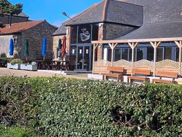 Bar & restaurant