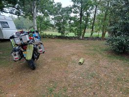 If you look carefully you can see the dry ground where my tent was...