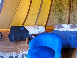 360° inside tipi.