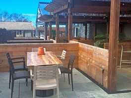 Outside bar / seating area