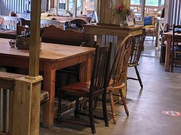 Bar restaurant