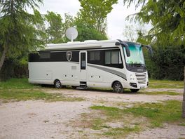 Large pitches can accommodate all sizes of motorhome