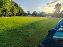 On arrival it rained so had to wait to put our tent up then the sun came out.