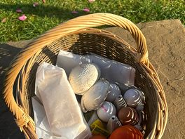 Breakfast hamper