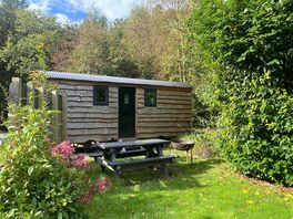 Empress wagon shepherd's hut