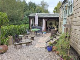Hut and outside space.
