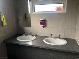 Clean sinks