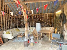 Covered seating area