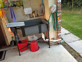 Washing sink