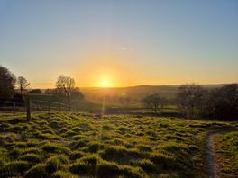 The sun going down. what a beautiful picture.