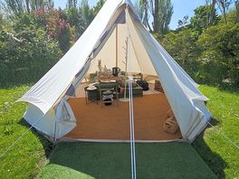 Belltent in the day