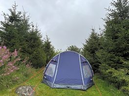 Double pitch at top of the hill. another tent was pitched behind us.