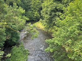 Walk from the campsite into caernarfon