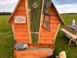 The winky wizard hut