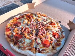 Pizza from suzies diner