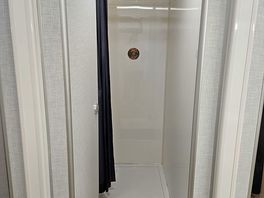 Nice clean showers