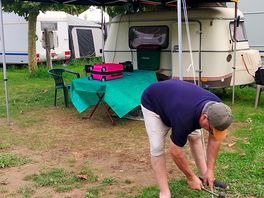 Notre campement qui s'est amélioré au fil du séjour.