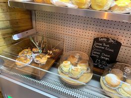 Cream cake saturday ! pre order or you will loose out