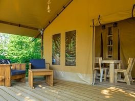 Exterior Slow lodge