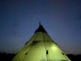 Amazing dark skys at night make it amazing for amateur astronomers.