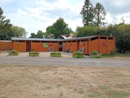 Very clean and the staff very helpful and friendly.
