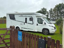 Motorhome, camping, glamping pod