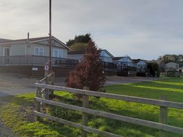 Access to luxury lodges