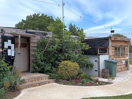 Great toilet block