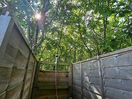 Outside shower 🚿