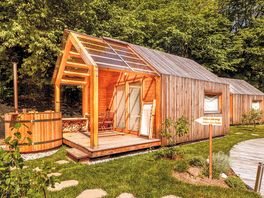 Exterior with hot tub