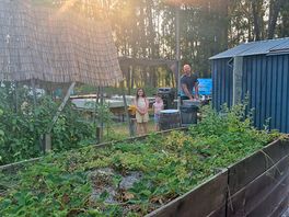 Veggie garden avaliable for customers to use.