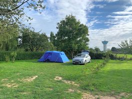 Excellent site with large pitches