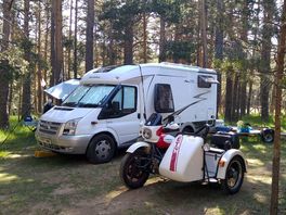 Large pitches to enjoy nature
