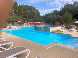 The pool was super clean.