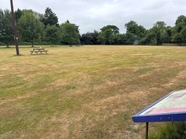 Nice scenery. very quiet when just a few people there.