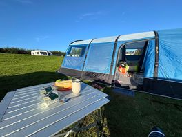 Alfresco dining