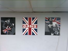 Great decor in the pool room