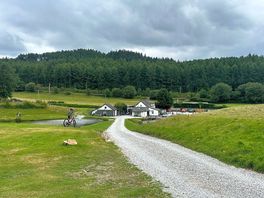Gorgeous location next to bike park