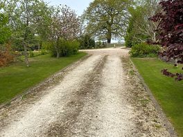 Loverly location