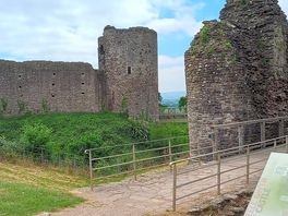 White castle within walking distance.. is worth a visit