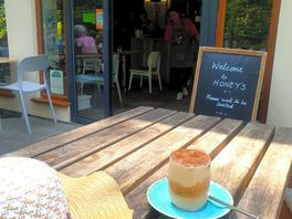 Honey's bakery & cafe