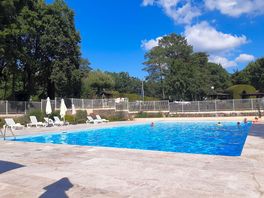 Piscine de belle taille