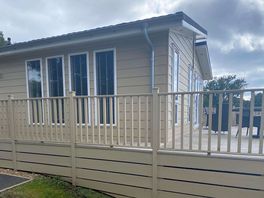 Signature Spa lodge exterior