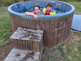 Hot tub