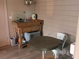 Kitchen area