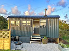Outdoor space in front of the hut
