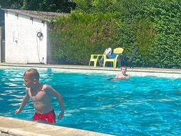Pool.