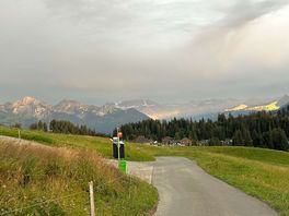 Wanderweg hinter dem campingplatz