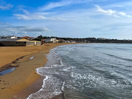 Beach right on site
