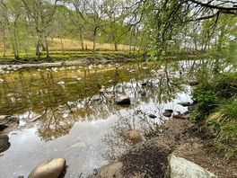 Am river spean gelegen.